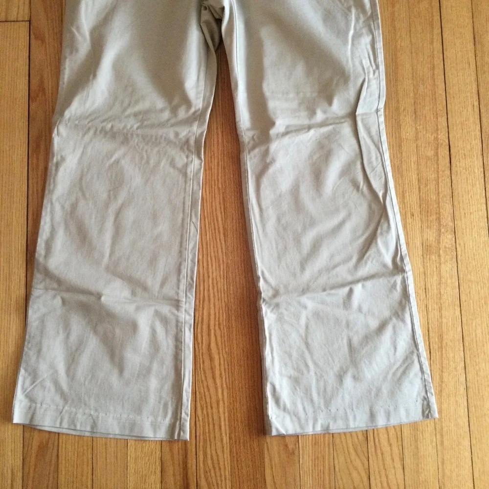 GAP Khakis Maternity Cotton Pants Slacks Size 14 Inseam 32”
